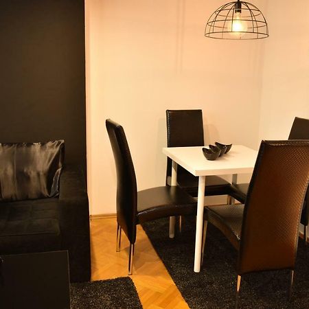 סקופיה Naumovski Apartments מראה חיצוני תמונה